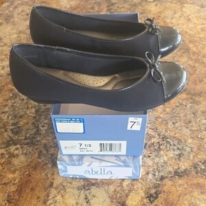 Abella Navy Flats